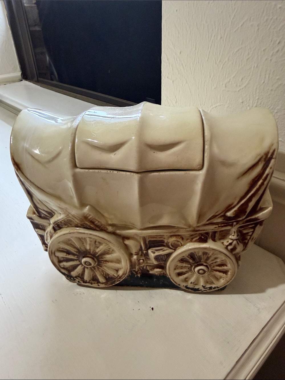 Cream Ceramic Covered Wagon Cookie jar